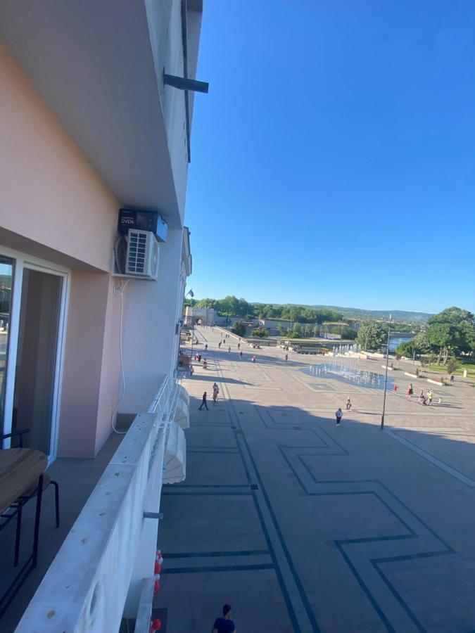 Bonanza Apartments Ni Eksteriør bilde